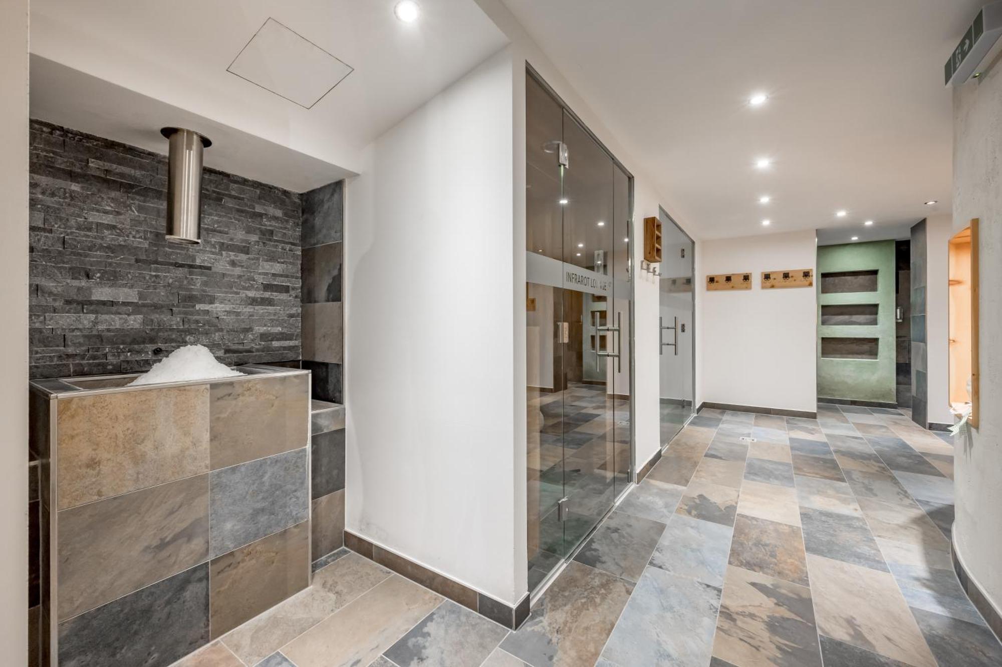Tilia Living - B&B Mit Dem Komfort Eines Kleinen, Feinen Hotels Ried im Oberinntal Esterno foto