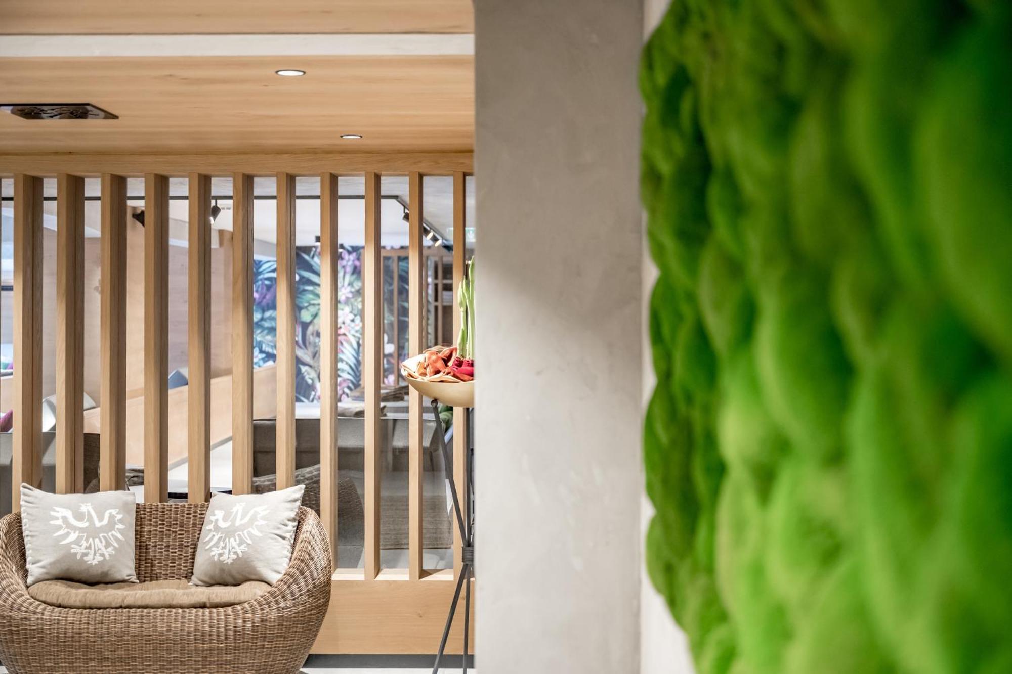 Tilia Living - B&B Mit Dem Komfort Eines Kleinen, Feinen Hotels Ried im Oberinntal Esterno foto