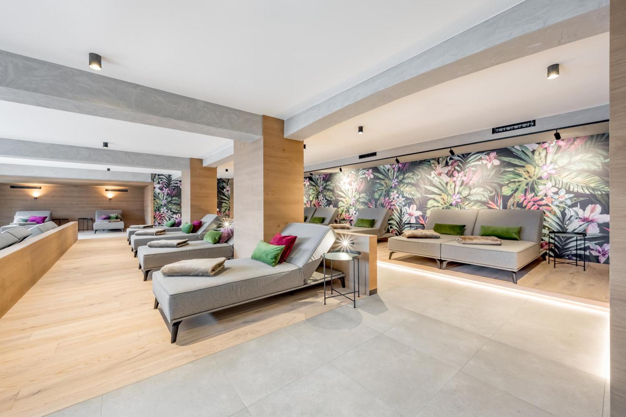 Tilia Living - B&B Mit Dem Komfort Eines Kleinen, Feinen Hotels Ried im Oberinntal Esterno foto