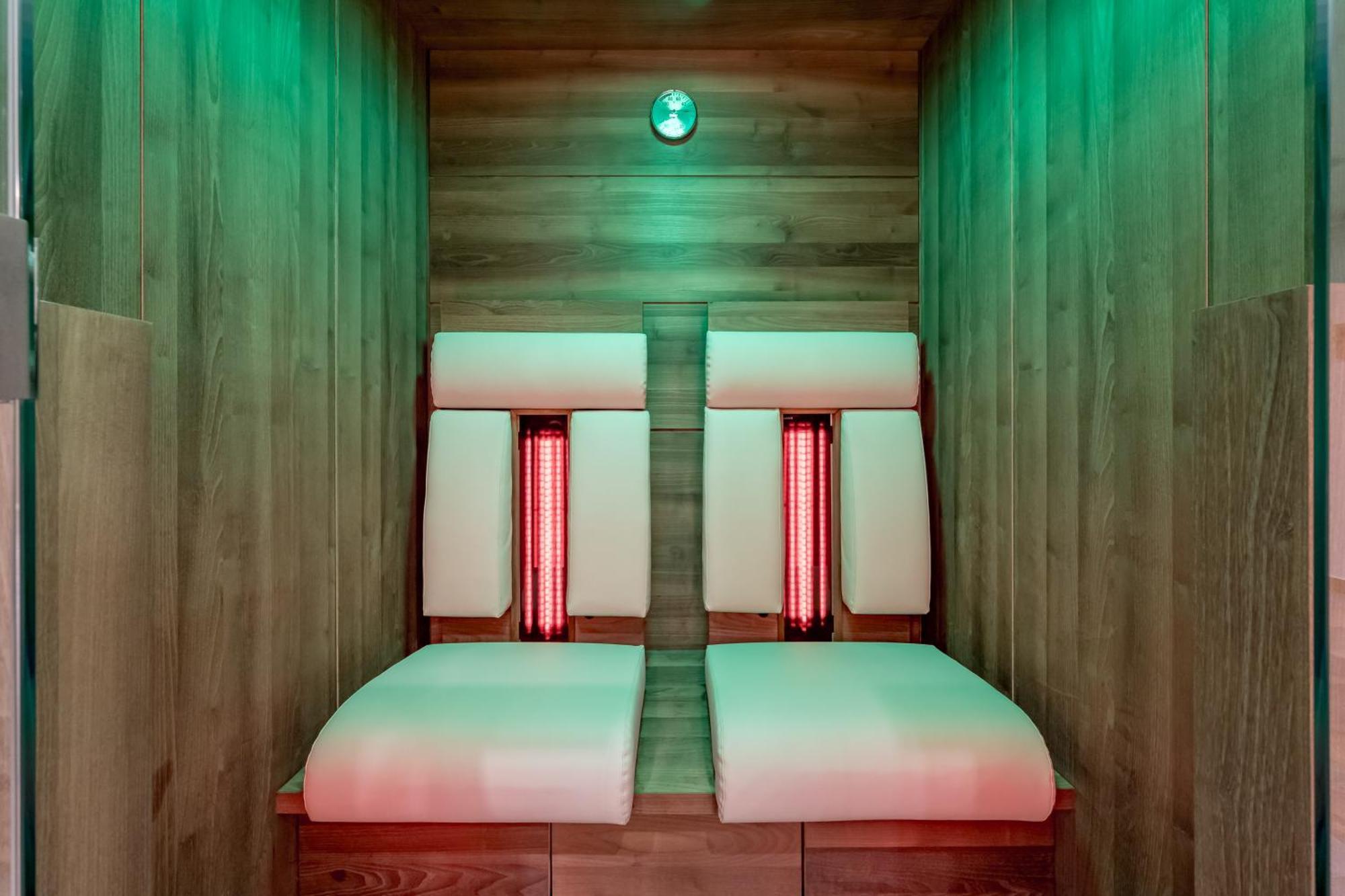 Tilia Living - B&B Mit Dem Komfort Eines Kleinen, Feinen Hotels Ried im Oberinntal Esterno foto