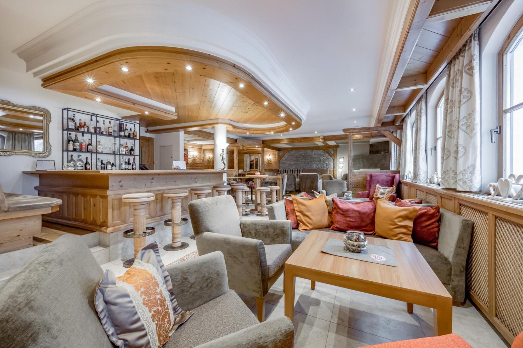 Tilia Living - B&B Mit Dem Komfort Eines Kleinen, Feinen Hotels Ried im Oberinntal Esterno foto