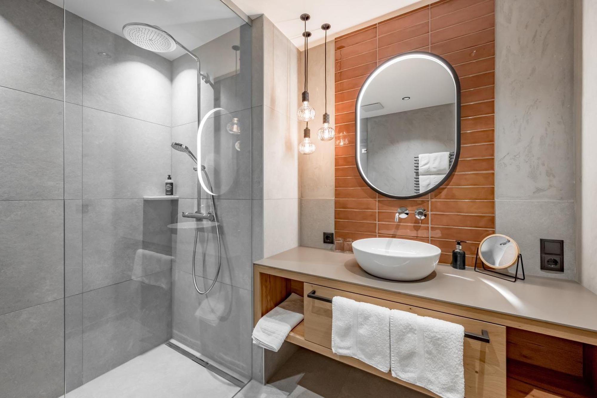 Tilia Living - B&B Mit Dem Komfort Eines Kleinen, Feinen Hotels Ried im Oberinntal Esterno foto