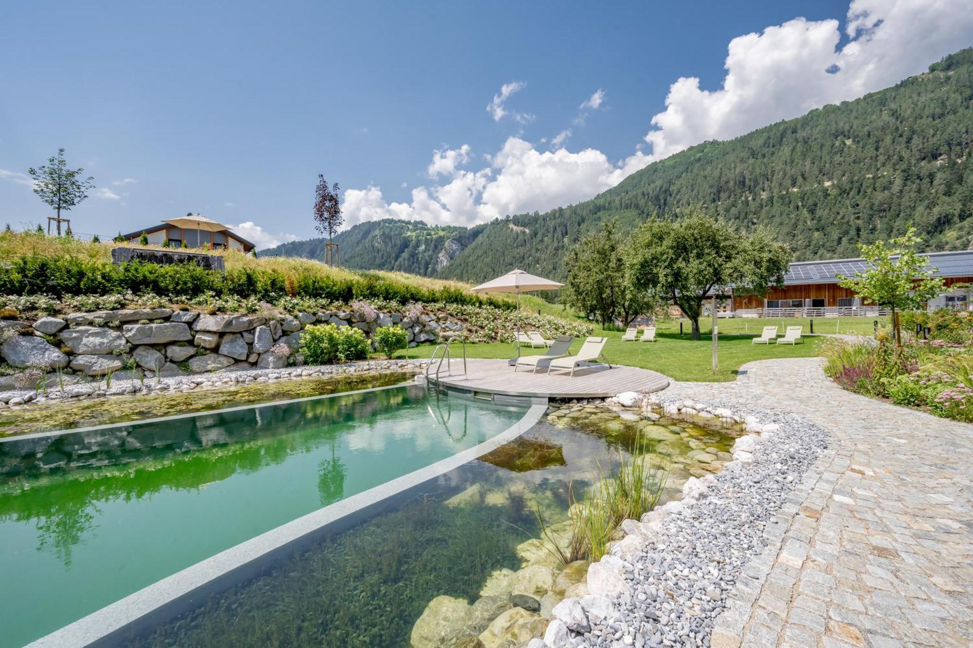 Tilia Living - B&B Mit Dem Komfort Eines Kleinen, Feinen Hotels Ried im Oberinntal Esterno foto